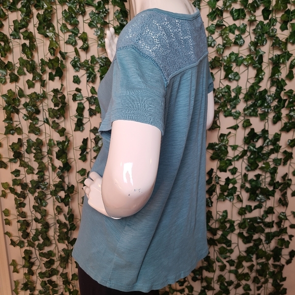 Bleu Gray Women's Turquoise Lace Crochet Tee size XXL - Picture 3 of 14